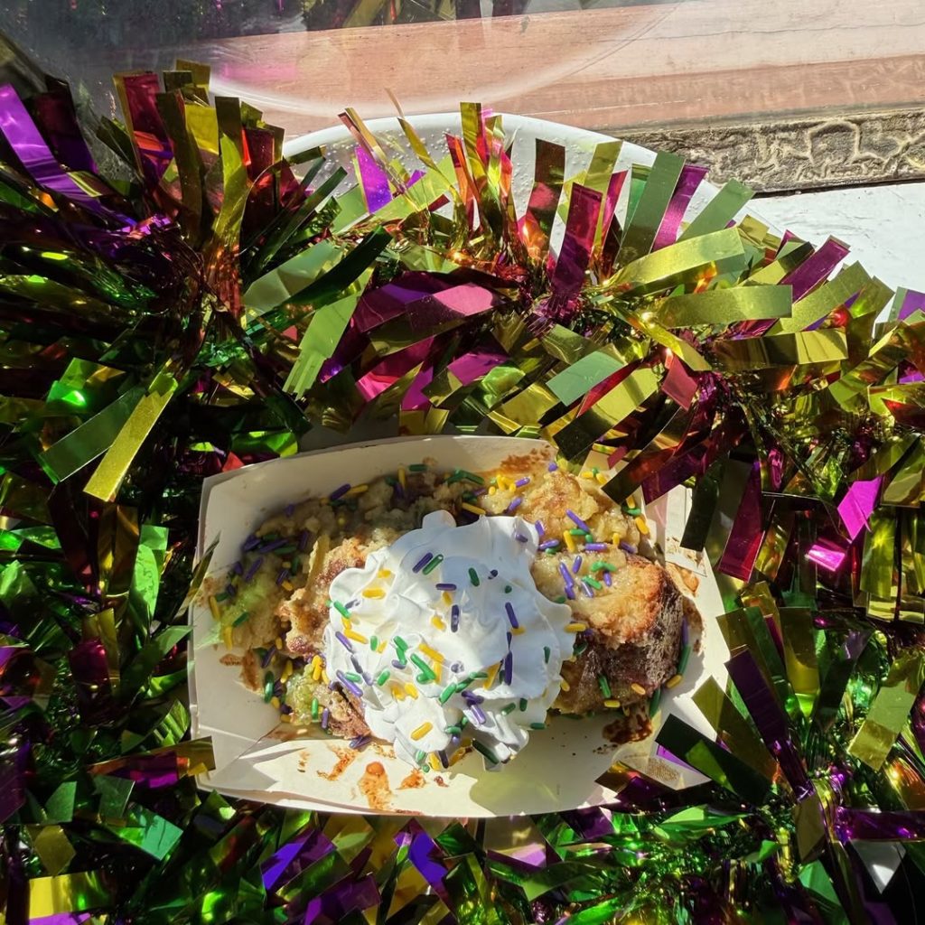 What to Eat Before (and After) a Mardi Gras Parade in New Orleans - king cake in new orleans
